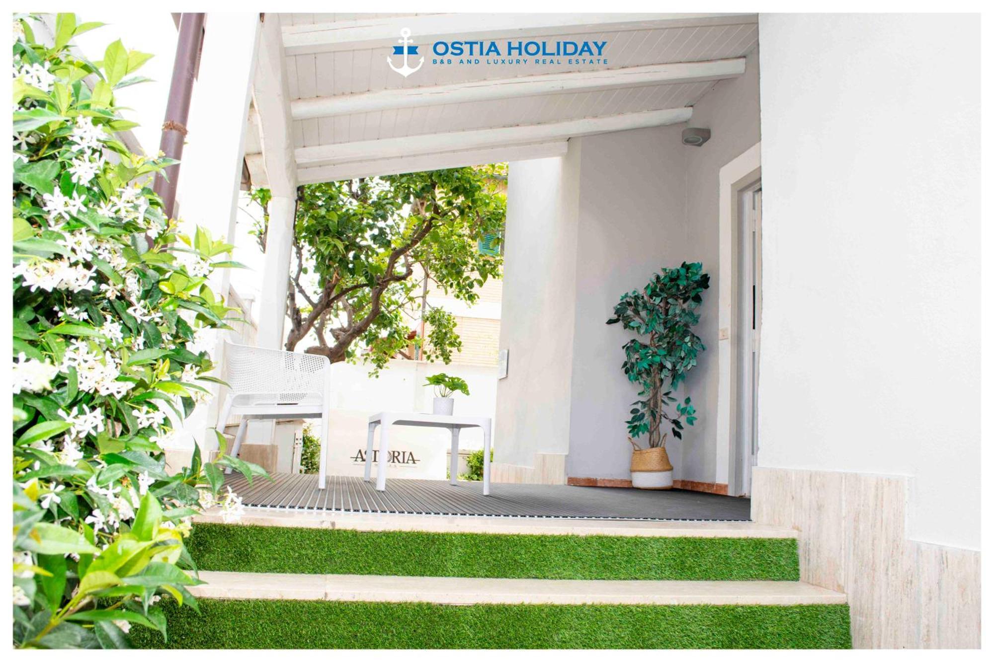 Ostia Holiday Greed Palace Exterior photo